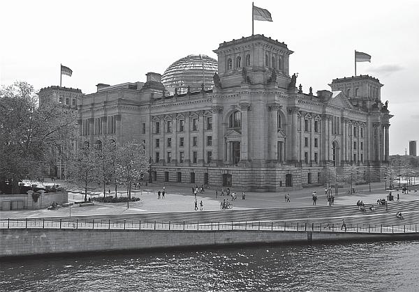 Иллюстрация к книге — По Берлину. В поисках следов исчезнувших цивилизаций [_12.jpg]