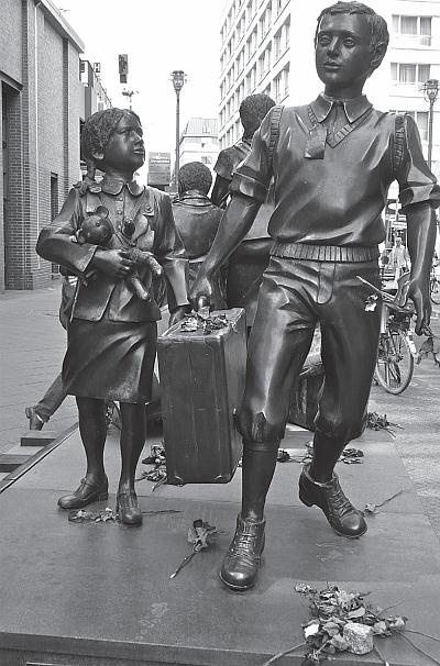 Иллюстрация к книге — По Берлину. В поисках следов исчезнувших цивилизаций [_15.jpg]