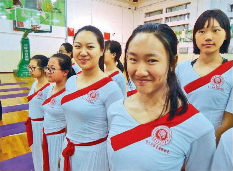 Иллюстрация к книге — Си Цзиньпин. Новая эпоха [i_045.jpg]