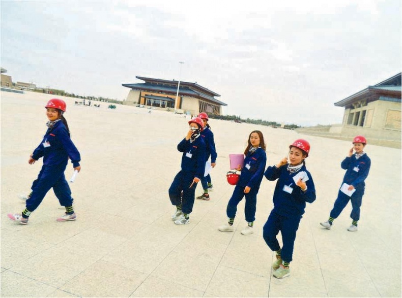 Иллюстрация к книге — Си Цзиньпин. Новая эпоха [i_054.jpg]