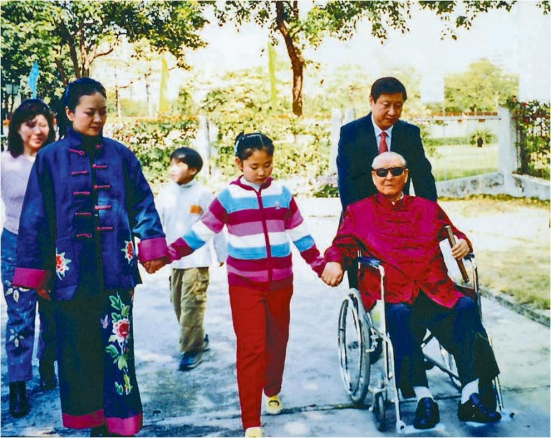 Иллюстрация к книге — Си Цзиньпин. Новая эпоха [i_083.jpg]