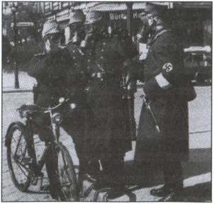 Иллюстрация к книге — Политические солдаты Гитлера [i_044.jpg]