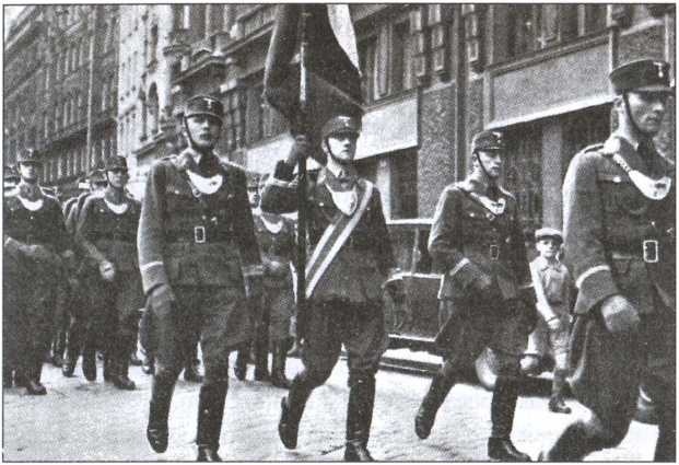 Иллюстрация к книге — Политические солдаты Гитлера [i_052.jpg]