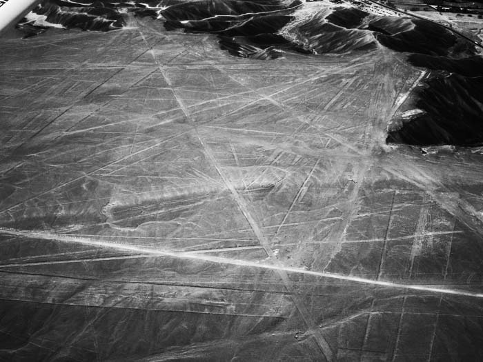 Иллюстрация к книге — Наска. Гигантские рисунки на полях [any2fbimgloader71.jpg]