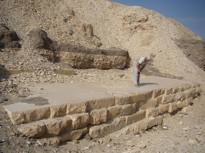 Иллюстрация к книге — Пирамиды. Загадки строительства и назначение [_17c.jpg]