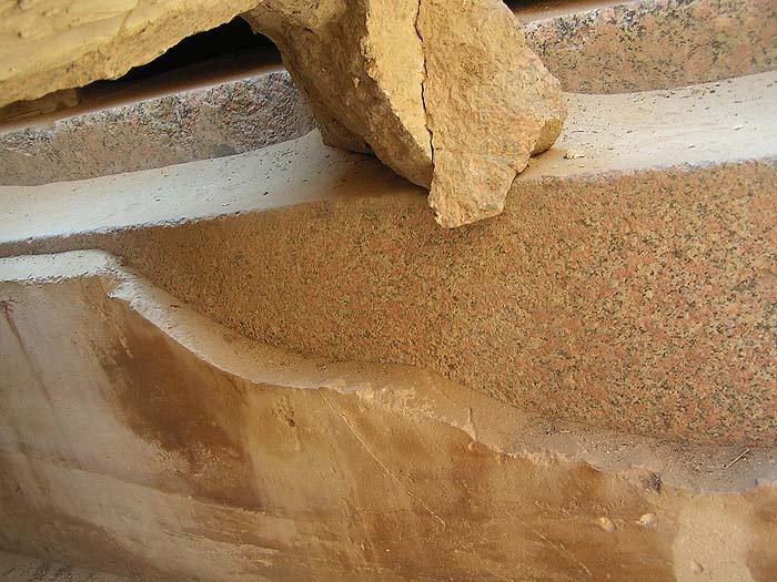 Иллюстрация к книге — Пирамиды. Загадки строительства и назначение [_24c.jpg]