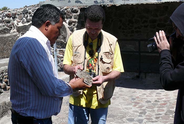 Иллюстрация к книге — Пирамиды. Загадки строительства и назначение [_27c.jpg]