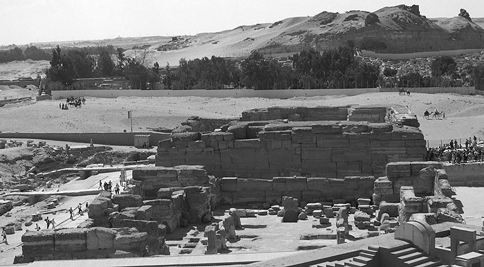 Иллюстрация к книге — Пирамиды. Загадки строительства и назначение [any2fbimgloader12.jpg]