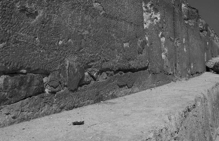 Иллюстрация к книге — Пирамиды. Загадки строительства и назначение [any2fbimgloader21.jpg]