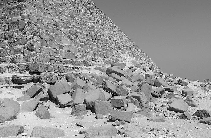 Иллюстрация к книге — Пирамиды. Загадки строительства и назначение [any2fbimgloader23.jpg]