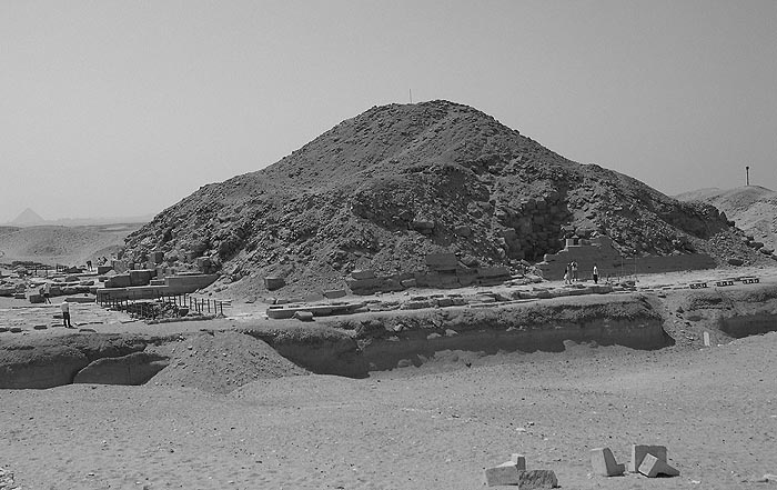 Иллюстрация к книге — Пирамиды. Загадки строительства и назначение [any2fbimgloader52.jpg]