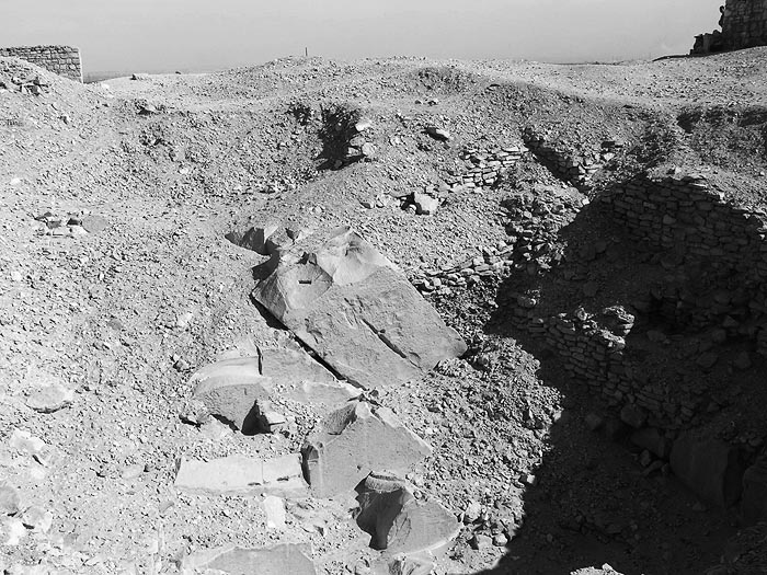 Иллюстрация к книге — Пирамиды. Загадки строительства и назначение [any2fbimgloader55.jpg]