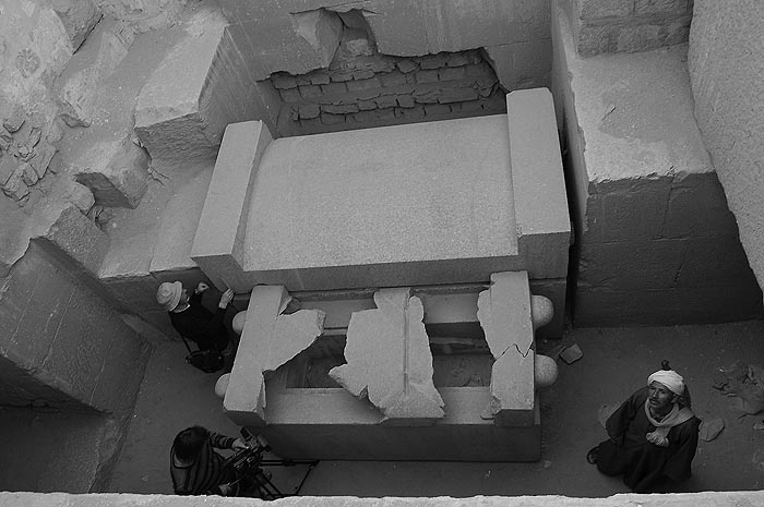 Иллюстрация к книге — Пирамиды. Загадки строительства и назначение [any2fbimgloader64.jpg]