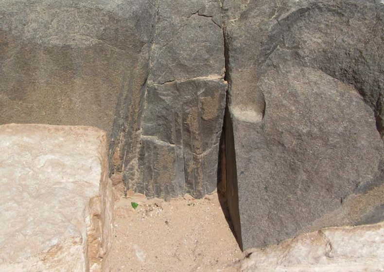 Иллюстрация к книге — Обитаемый остров Земля [i_062.jpg]