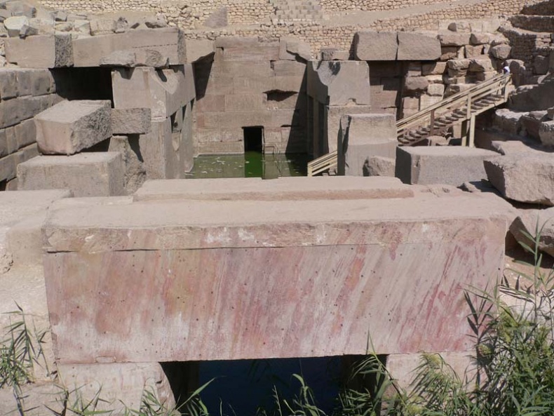 Иллюстрация к книге — Обитаемый остров Земля [i_082.jpg]