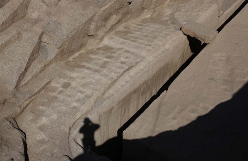 Иллюстрация к книге — Обитаемый остров Земля [i_103.jpg]