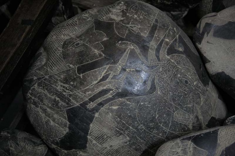 Иллюстрация к книге — Обитаемый остров Земля [i_172.jpg]