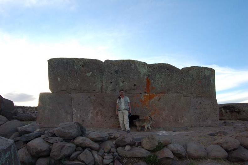 Иллюстрация к книге — Обитаемый остров Земля [i_211.jpg]