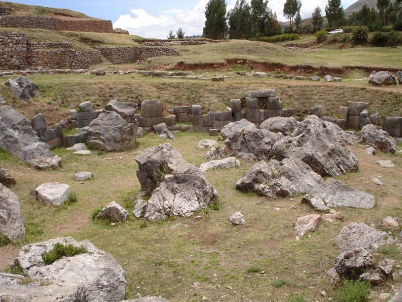 Иллюстрация к книге — Обитаемый остров Земля [i_220.jpg]