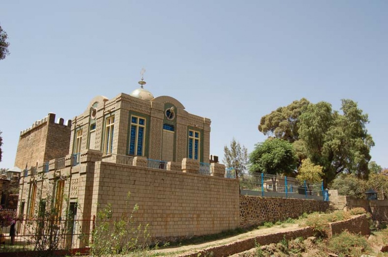 Иллюстрация к книге — Обитаемый остров Земля [i_259.jpg]