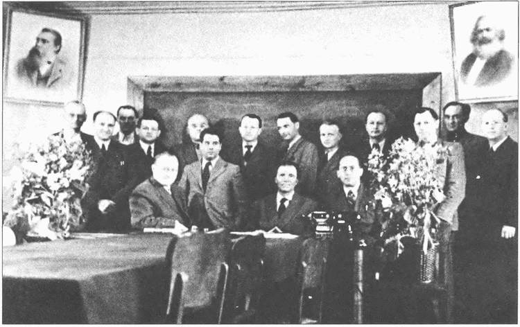 Иллюстрация к книге — Немецкий след в истории отечественной авиации [i_232.jpg]