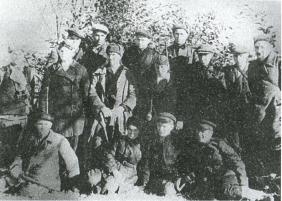 Иллюстрация к книге — Лесные солдаты. Партизанская война на Северо-Западе СССР. 1941-1944 [i_010.jpg]