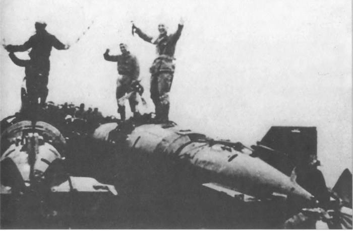 Иллюстрация к книге — Камикадзе. "Божественный ветер" в истории Японии [i_200.jpg]