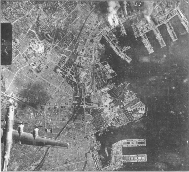 Иллюстрация к книге — Камикадзе. "Божественный ветер" в истории Японии [i_212.jpg]