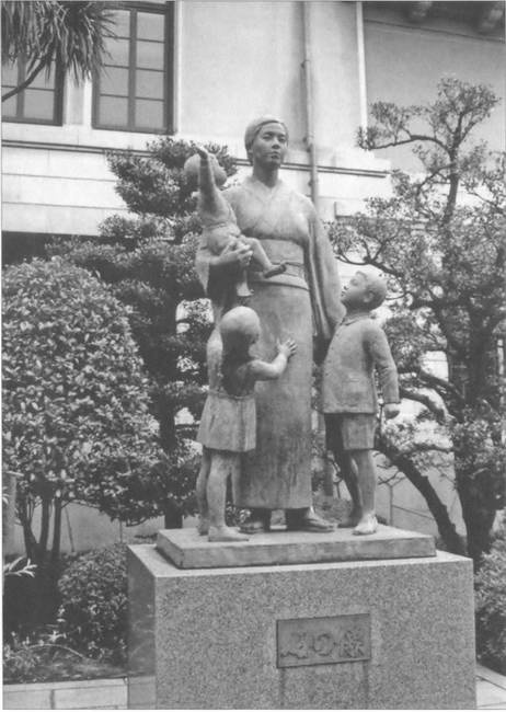 Иллюстрация к книге — Камикадзе. "Божественный ветер" в истории Японии [i_265.jpg]