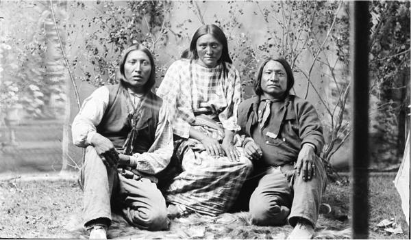 Иллюстрация к книге — Сила шаманов. Боевая и лечебная магия индейцев Дикого Запада [i_054.jpg]