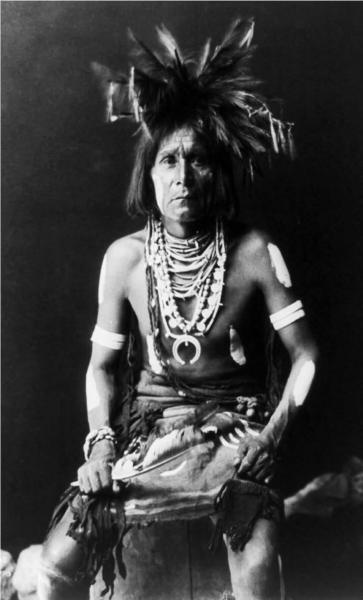 Иллюстрация к книге — Сила шаманов. Боевая и лечебная магия индейцев Дикого Запада [i_063.jpg]