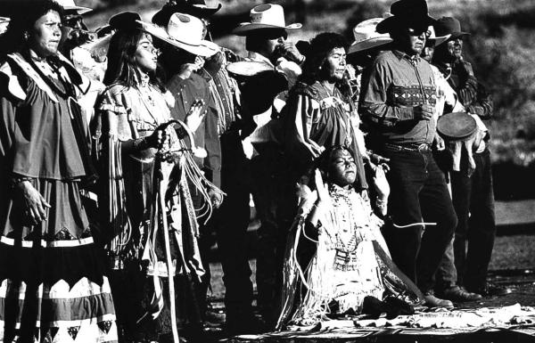 Иллюстрация к книге — Сила шаманов. Боевая и лечебная магия индейцев Дикого Запада [i_066.jpg]