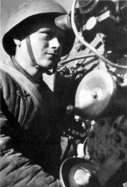 Иллюстрация к книге — Неизвестные солдаты. Сражения на внешнем фронте блокады Ленинграда [i_020.jpg]