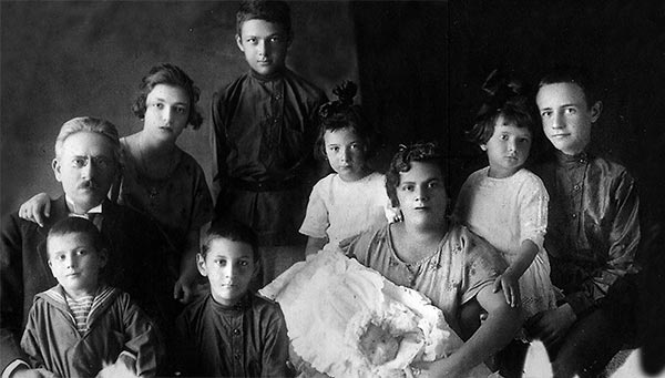 Иллюстрация к книге — Сабанеев мост [i_015.jpg]