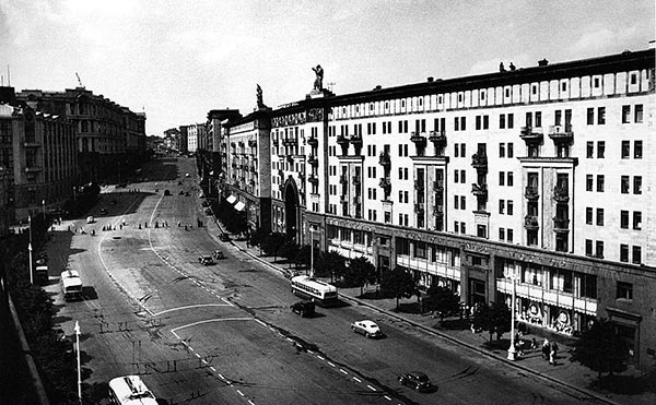 Иллюстрация к книге — Сабанеев мост [i_033.jpg]