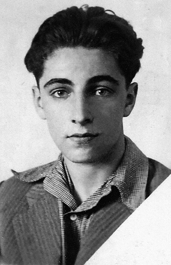 Иллюстрация к книге — Сабанеев мост [i_035.jpg]