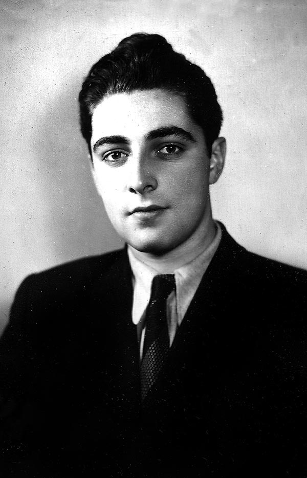 Иллюстрация к книге — Сабанеев мост [i_043.jpg]