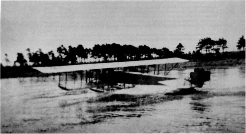 Иллюстрация к книге — "Илья Муромец". Гордость русской авиации [i_001.jpg]