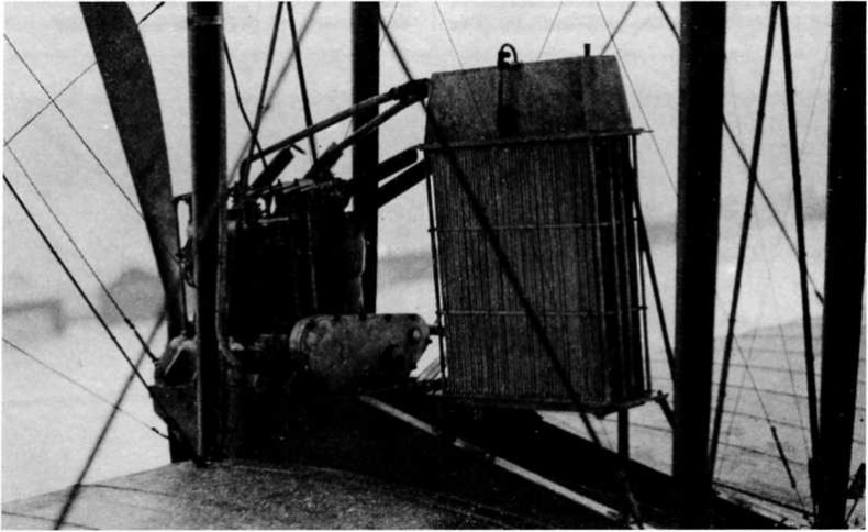 Иллюстрация к книге — "Илья Муромец". Гордость русской авиации [i_034.jpg]