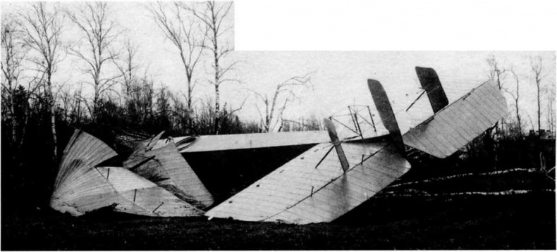 Иллюстрация к книге — "Илья Муромец". Гордость русской авиации [i_071.jpg]