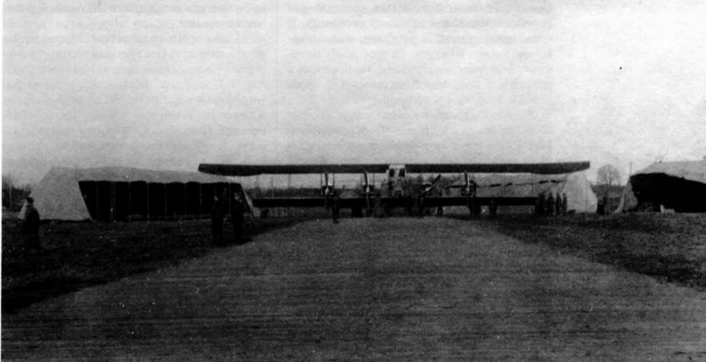 Иллюстрация к книге — "Илья Муромец". Гордость русской авиации [i_190.jpg]