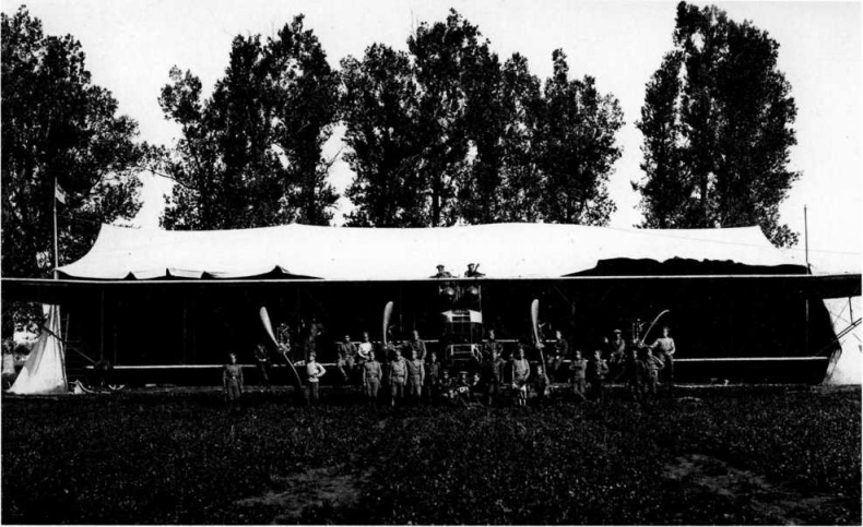 Иллюстрация к книге — "Илья Муромец". Гордость русской авиации [i_227.jpg]