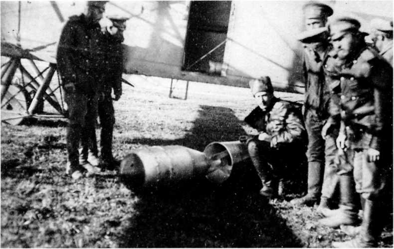 Иллюстрация к книге — "Илья Муромец". Гордость русской авиации [i_243.jpg]