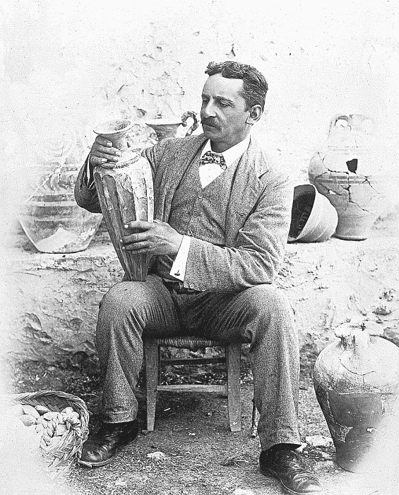 Иллюстрация к книге — Тайна лабиринта. Как была прочитана забытая письменность [_021.jpg]