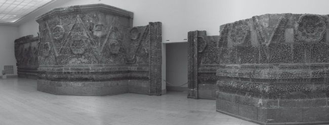 Иллюстрация к книге — История ислама. Исламская цивилизация от рождения до наших дней [i_057.jpg]