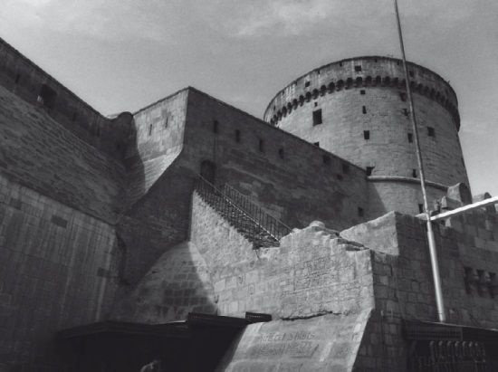 Иллюстрация к книге — История ислама. Исламская цивилизация от рождения до наших дней [i_153.jpg]