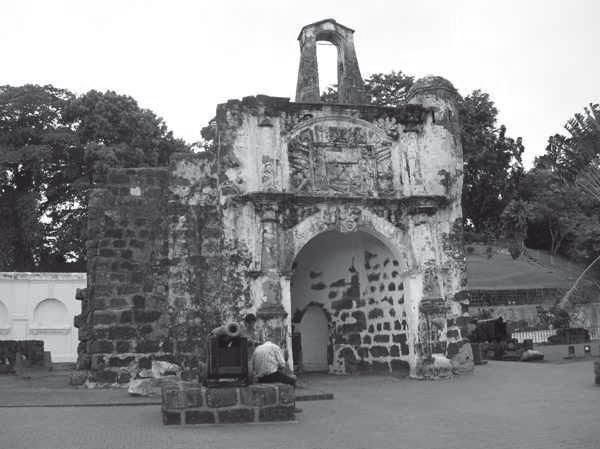 Иллюстрация к книге — История ислама. Исламская цивилизация от рождения до наших дней [i_238.jpg]