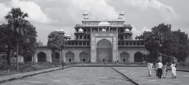 Иллюстрация к книге — История ислама. Исламская цивилизация от рождения до наших дней [i_260.jpg]