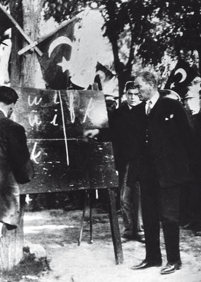 Иллюстрация к книге — История ислама. Исламская цивилизация от рождения до наших дней [i_330.jpg]