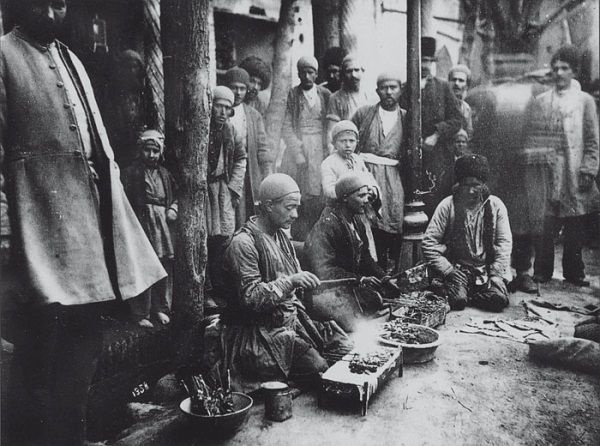 Иллюстрация к книге — История ислама. Исламская цивилизация от рождения до наших дней [i_346.jpg]